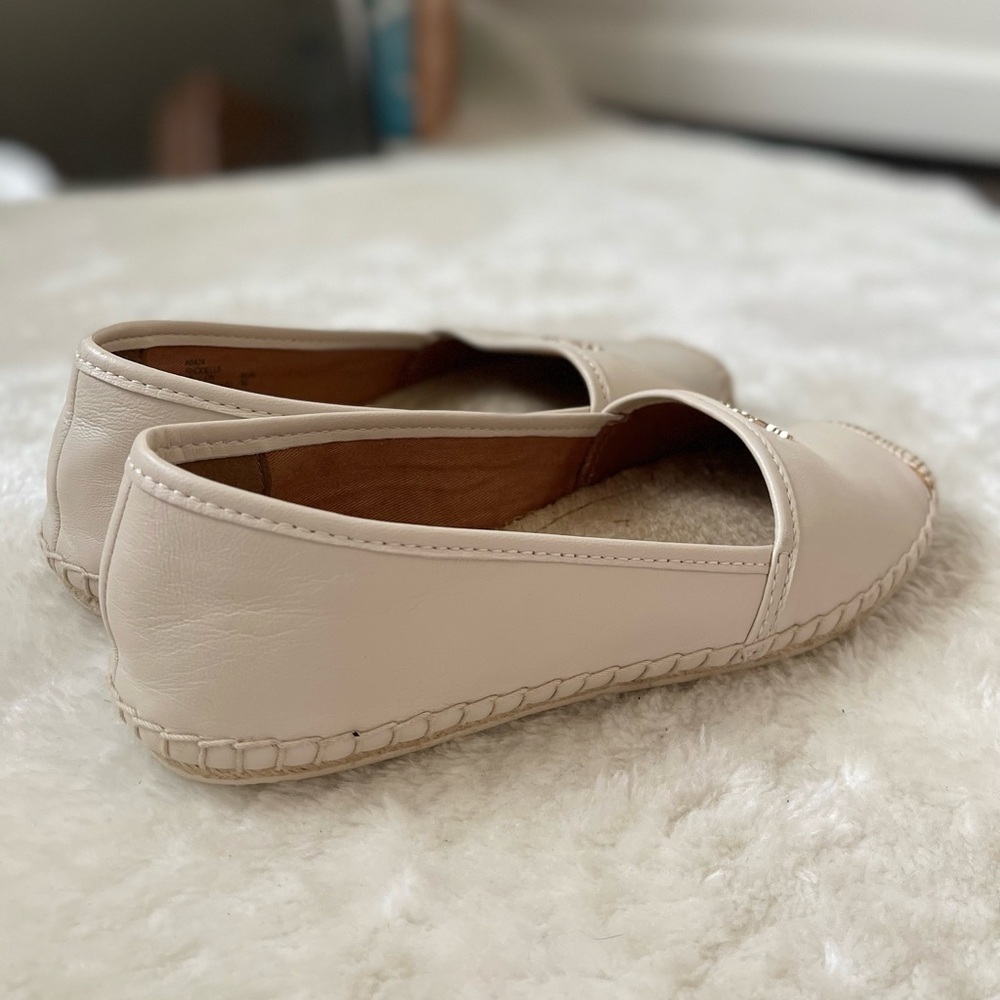 Coach Rhodelle Espadrille Flats
Coach Women's Off-White Espadrilles - Picture 5 of 10